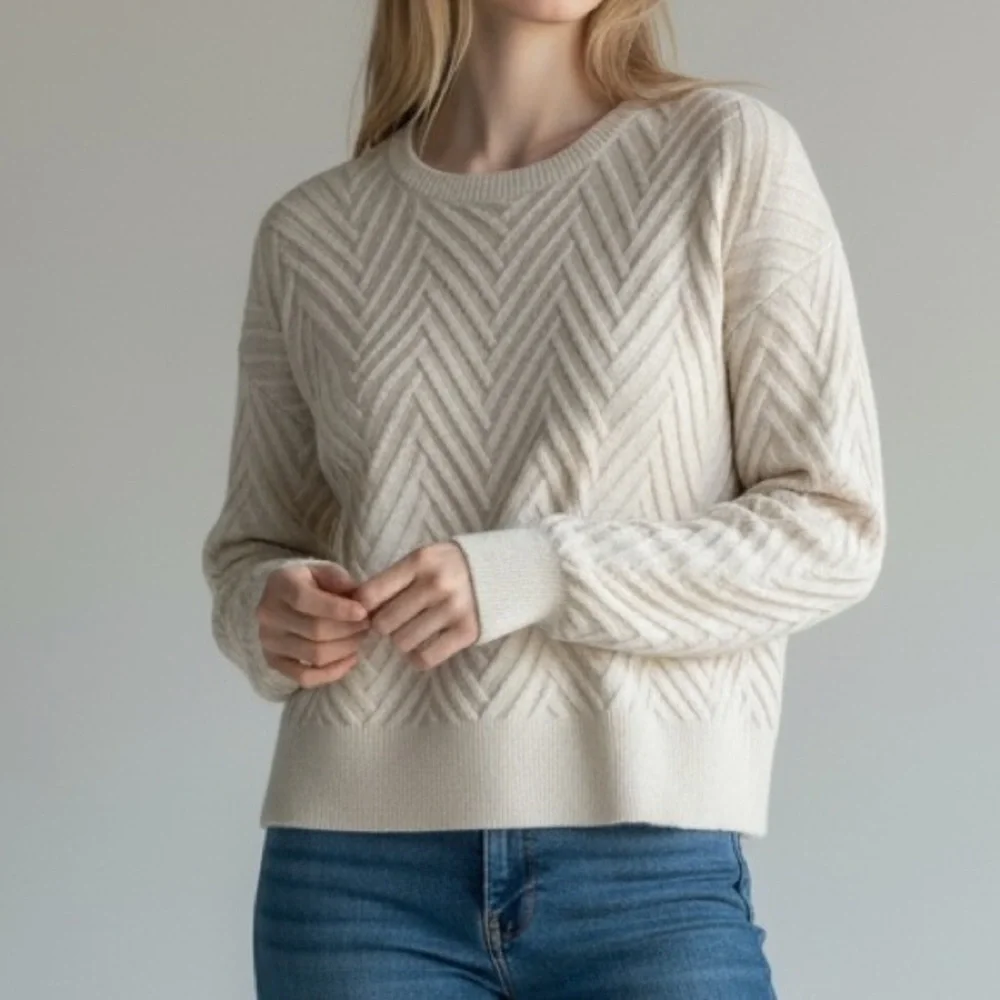 Elegant Chevron Knit Sweater in Cream